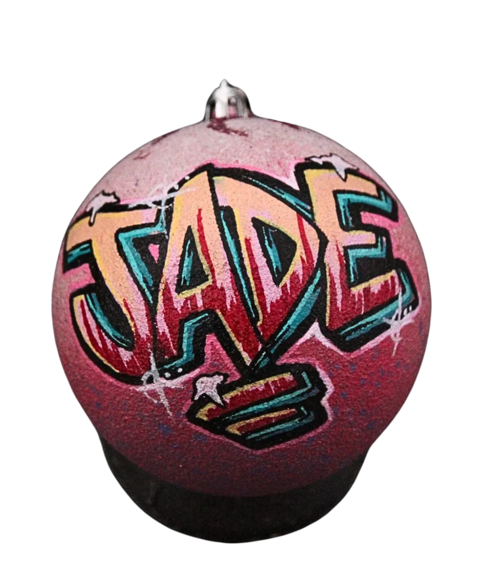 Boule personnalisée regalart décorée main idée cadeau Noël