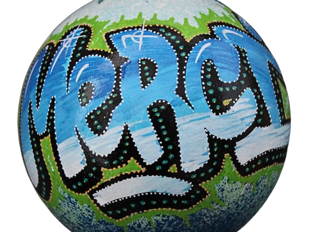 idée cadeau unique fait main made in France prénom personnalisé graff boule de Noël personnalisée