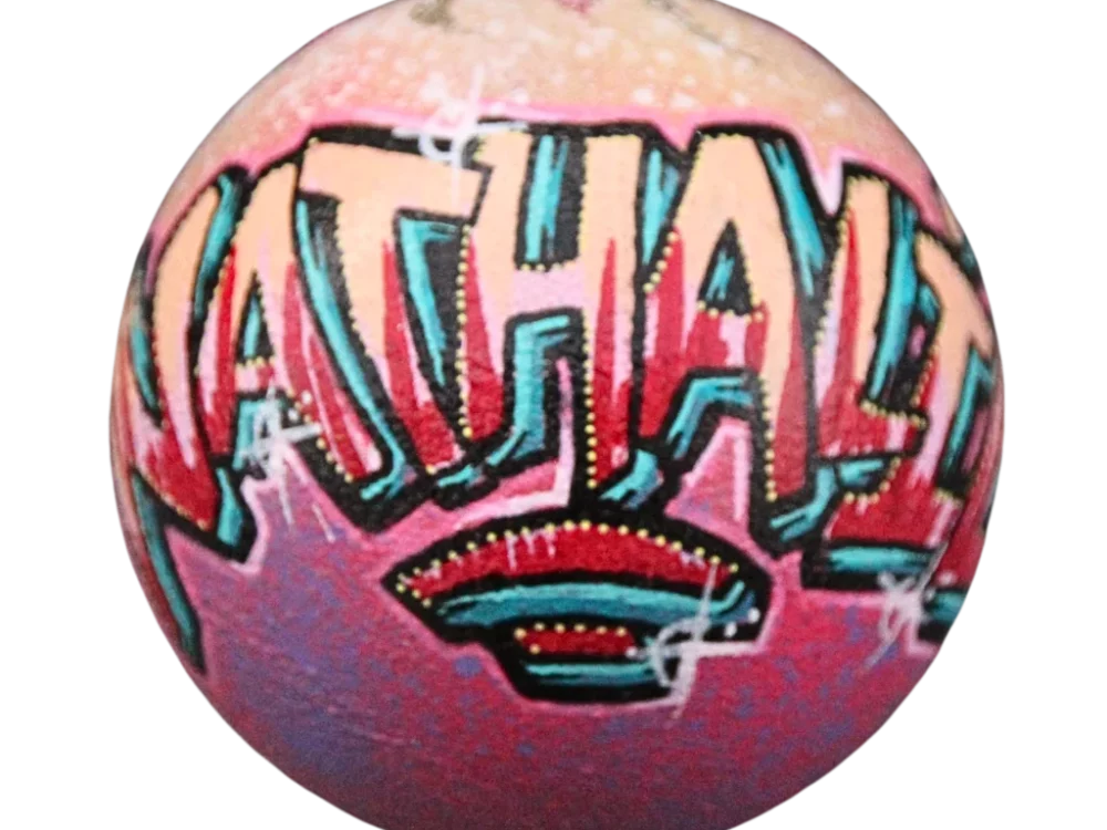 Boule Noël personnalisée graff prénom personnalisé Nathalie