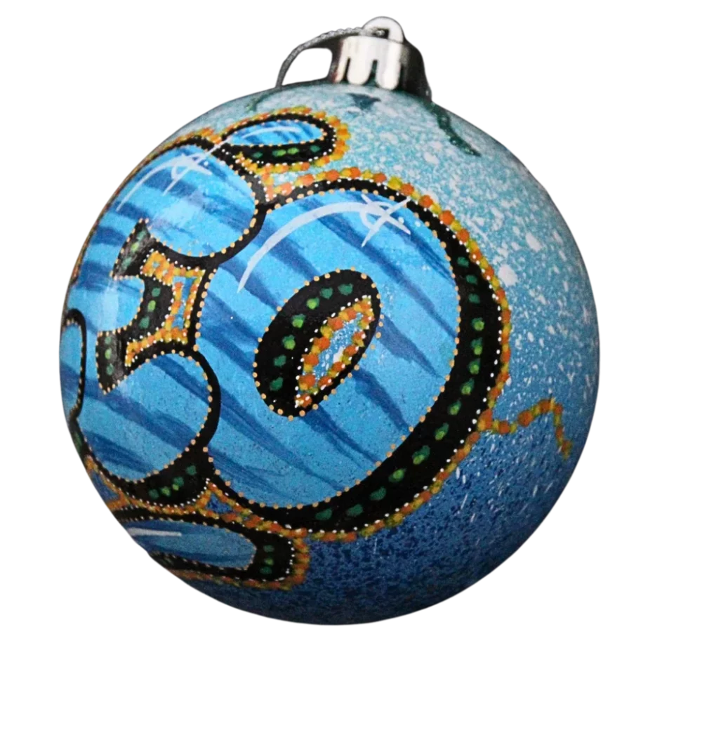 prénom personnalisé graff boule de Noël personnalisée fait main unique idée cadeau